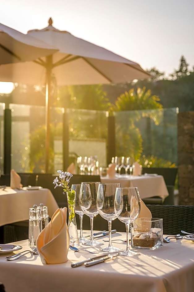 Casa León Royal Retreat