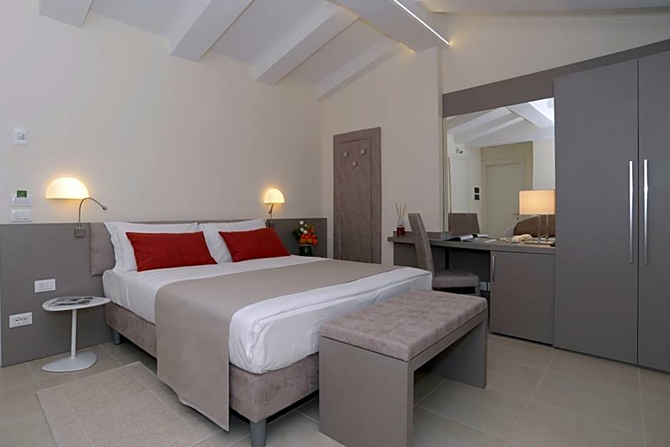 Leone Hotel