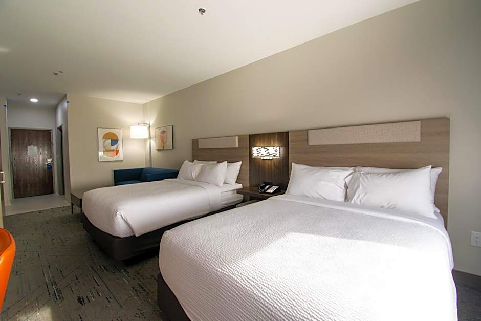 HOLIDAY INN EXPRESS AND SUITES SULPHUR SPRINGS By IHG
