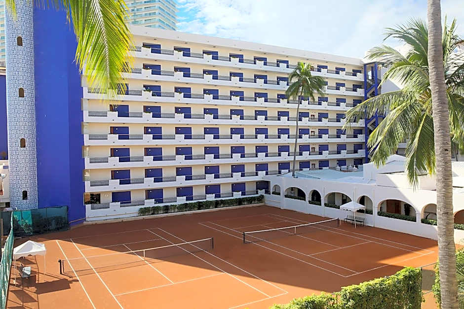 Crown Paradise Club Puerto Vallarta All Inclusive