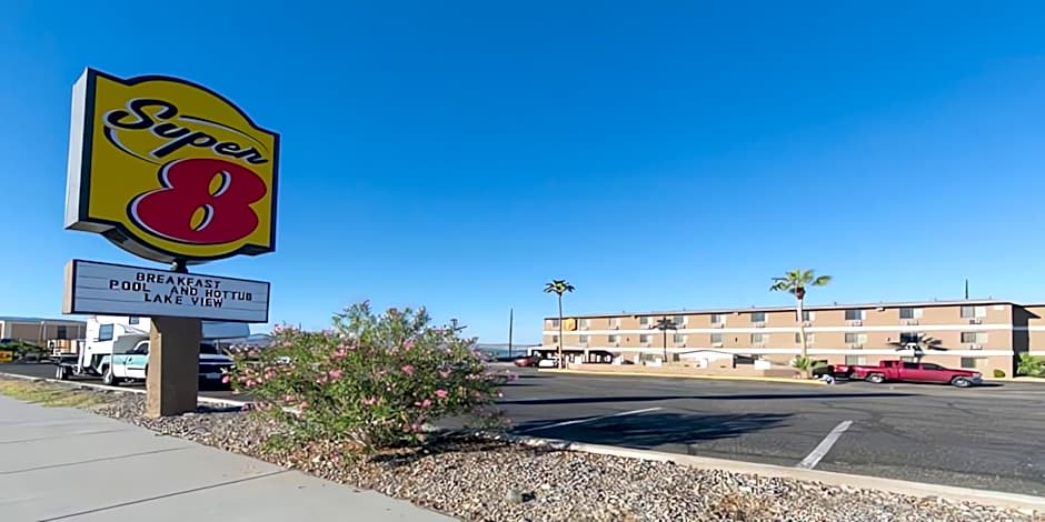Super 8 by Wyndham Lake Havasu City