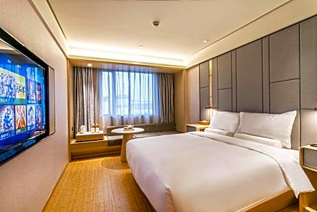 Business Queen Bed Room