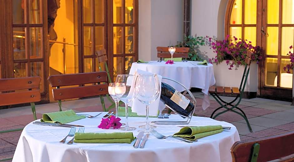 Hotel Concertino Zlatá Husa