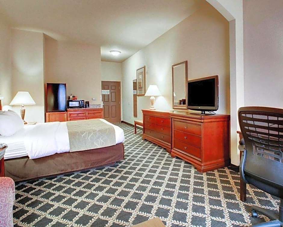 Clarion Suites Vidalia Riverfront