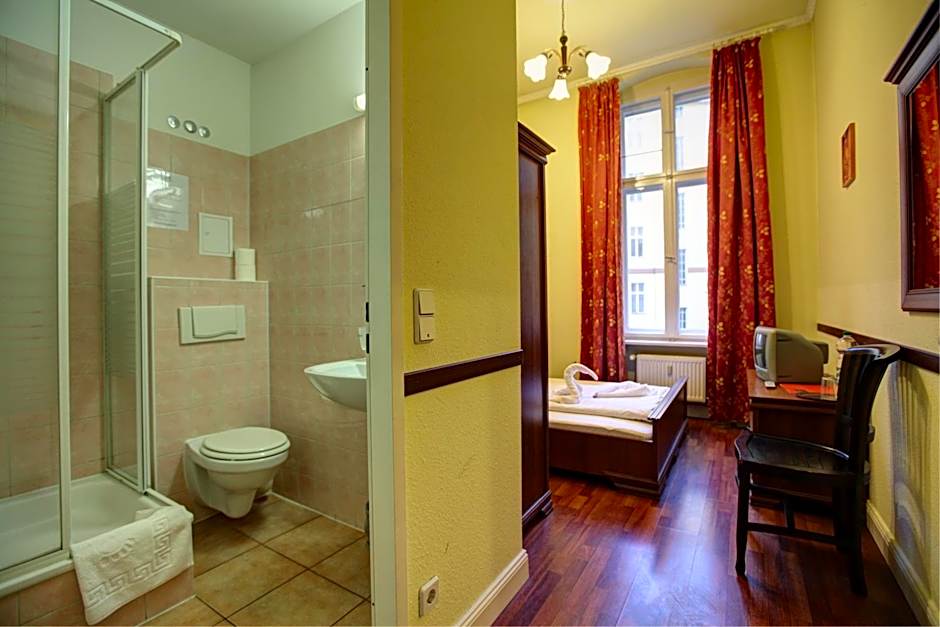 Hotel Pension Bernstein am Kurfürstendamm