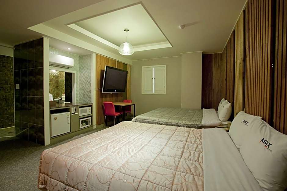 Sasang Max Motel