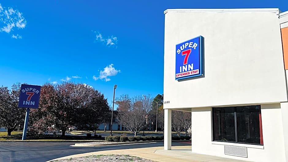 Super 7 Inn By OYO Tupelo Hwy 178