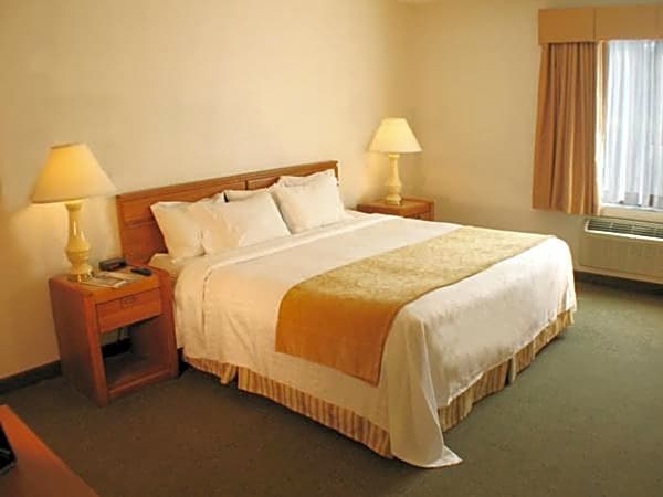 Rosemont Suites
