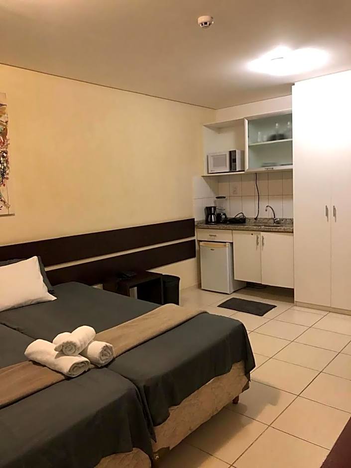 Athenas Suites By BnbHost