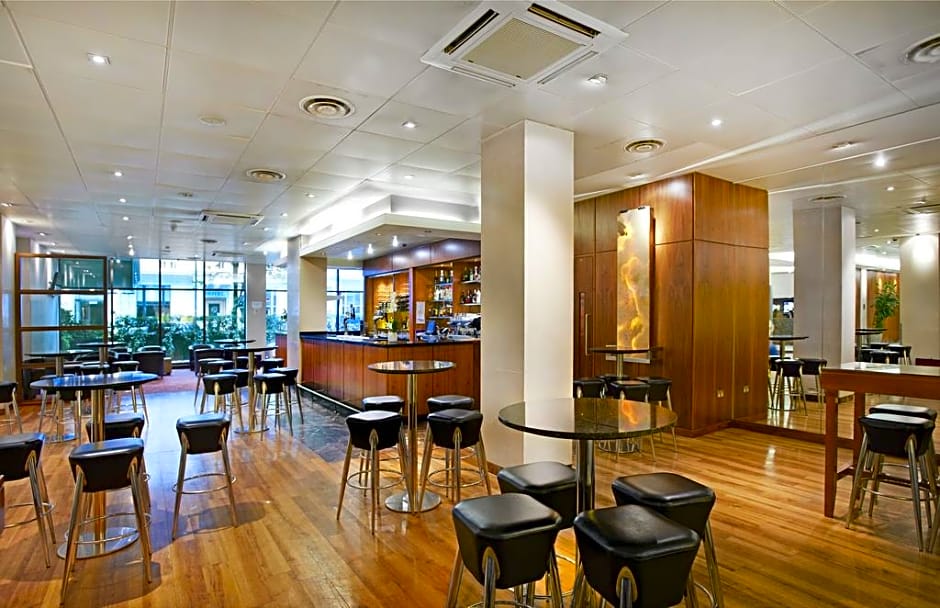 Central Park Hotel