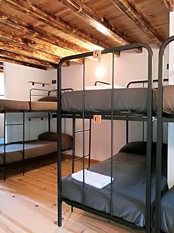 Mixed Dormitory Room