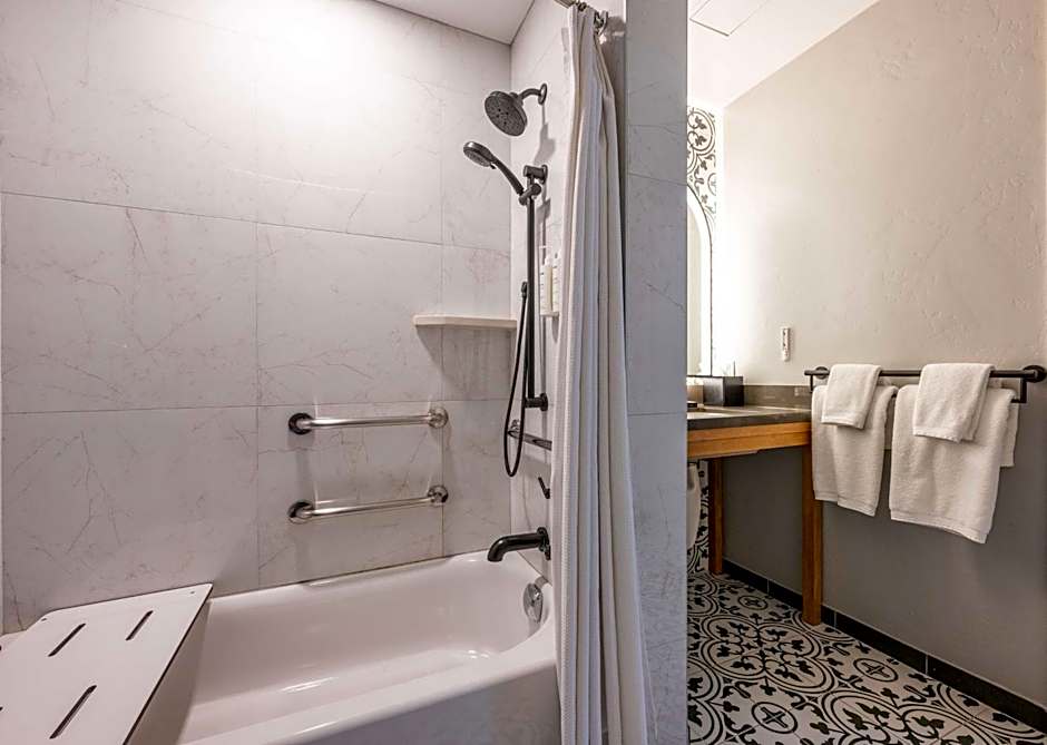 Hotel Virginia Santa Barbara, Tapestry Collection by Hilton