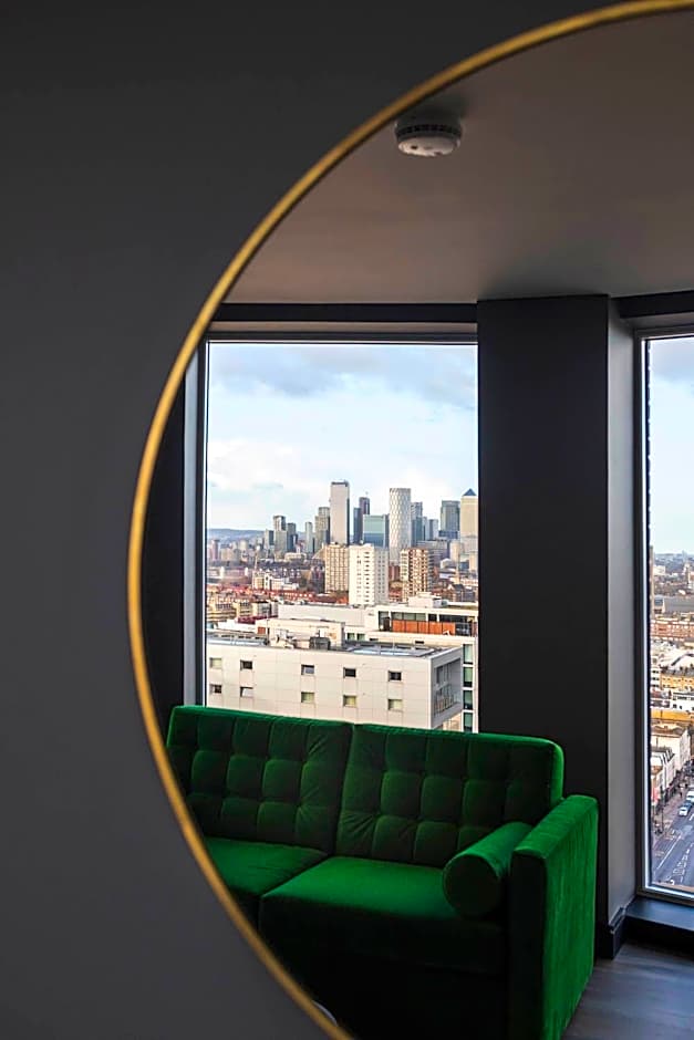 The Gate London City