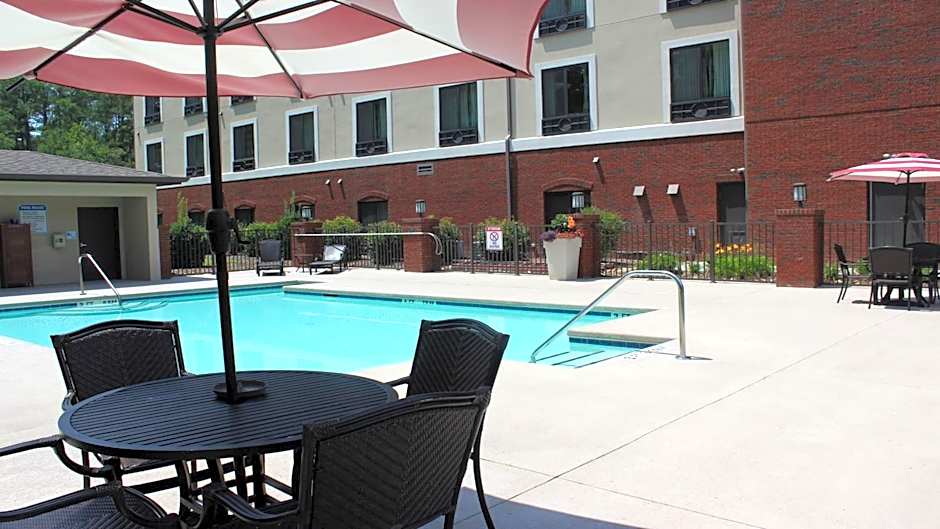 Holiday Inn Express Hotels & Suites Rockingham West By IHG