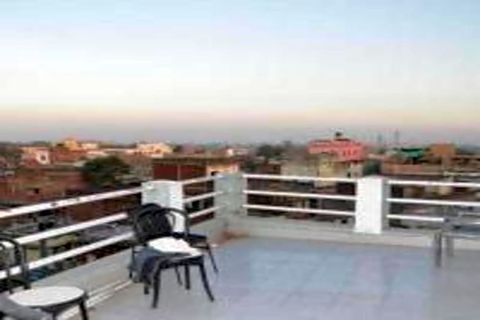 Hotel Rajdhani Plaza