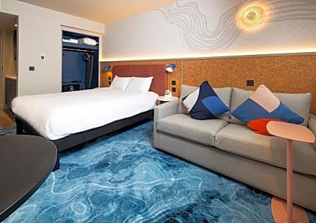 Superior King Room with Sofa Bed and Kitchenette