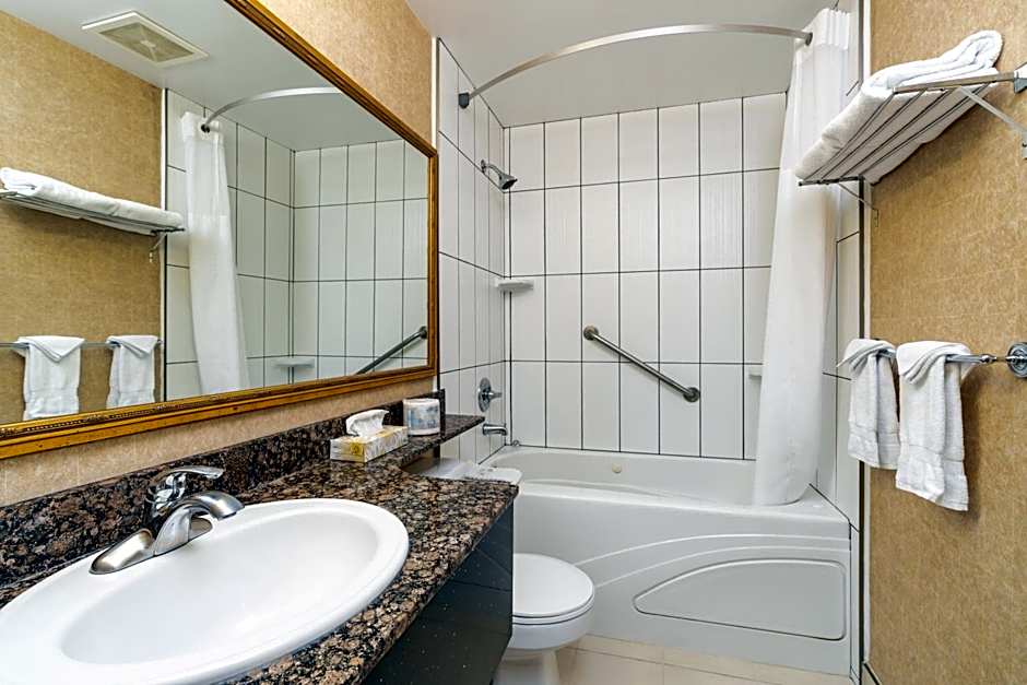 Quality Inn Downtown Inner Harbour