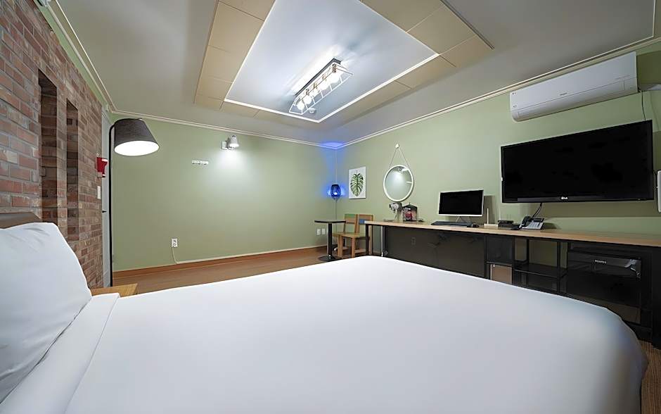 Gangneung Crystal Motel