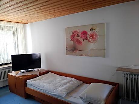 Family Room (4 Adults)