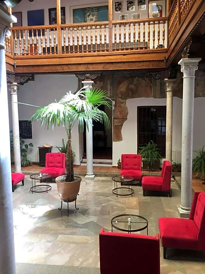 Palacio De Santa Ines