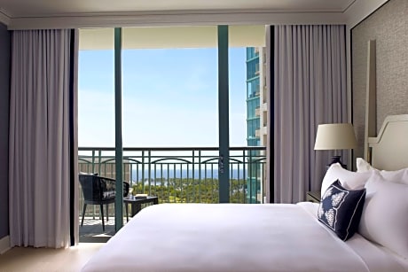 One-Bedroom Executive Suite with Bay View