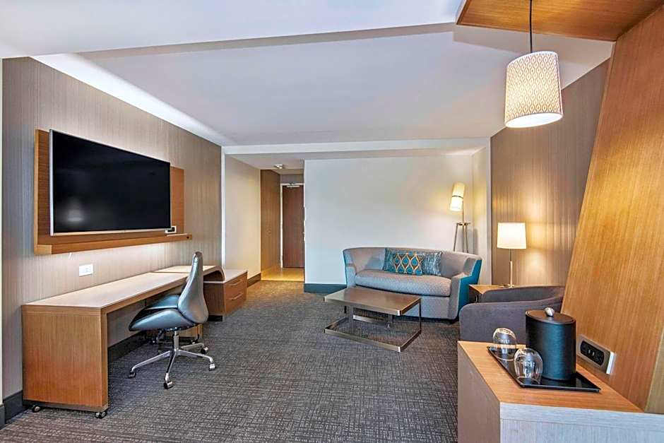 Courtyard by Marriott Raleigh Cary/Parkside Town Commons