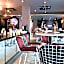 Le Embassy Hotel Georgetown