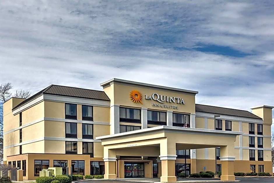 La Quinta Inn & Suites by Wyndham Jackson North