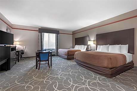 King Room with Two King Beds and Bath Tub - Mobility Accessible