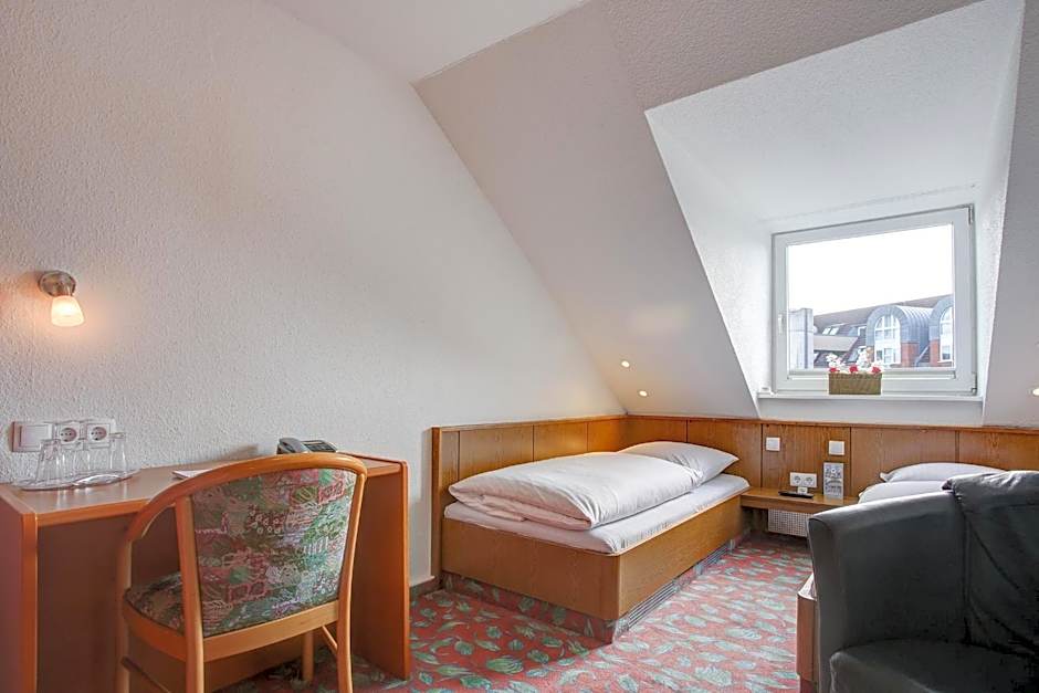 Centro Hotel Consul by INA