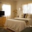Pure Baja Private Suites-Upscale Property with Infinity Pool and Lush Gardens
