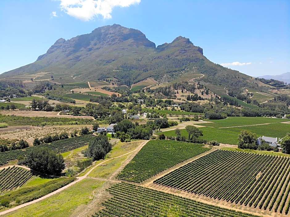 Le Pommier Wine Estate