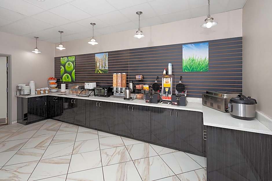 La Quinta Inn & Suites by Wyndham Springfield