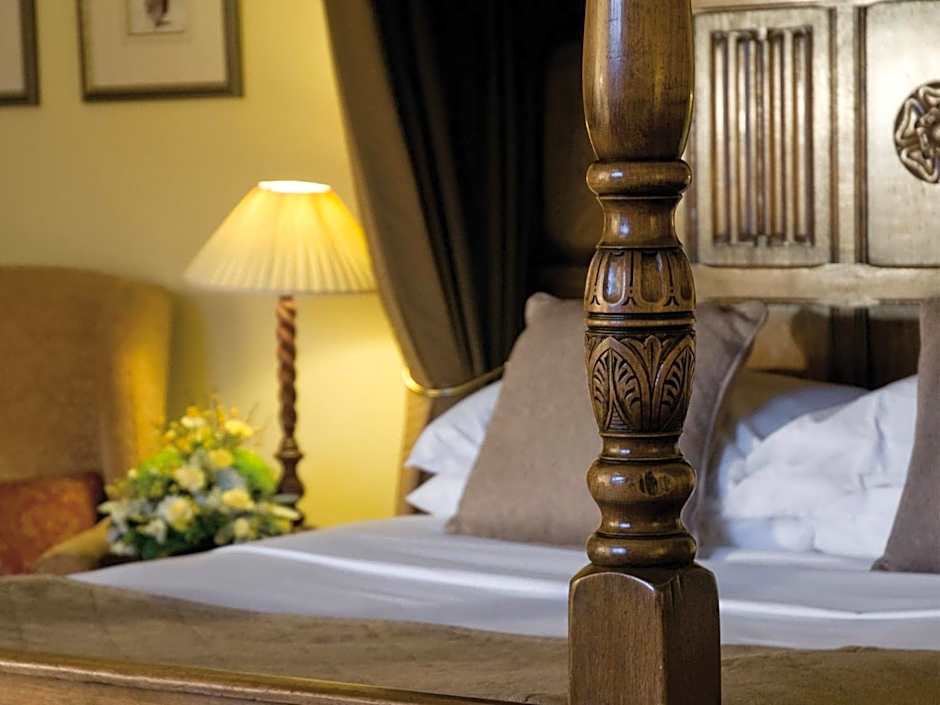 Macdonald Alveston Manor Hotel