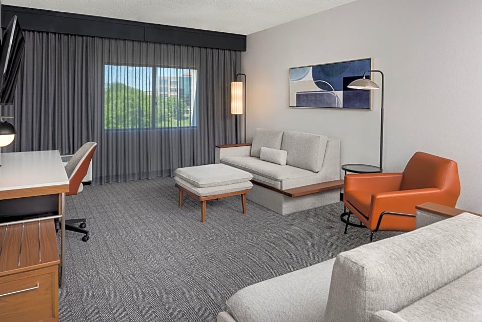 Courtyard by Marriott Charlotte Ballantyne