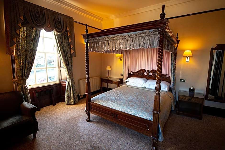 The Mansefield Hotel