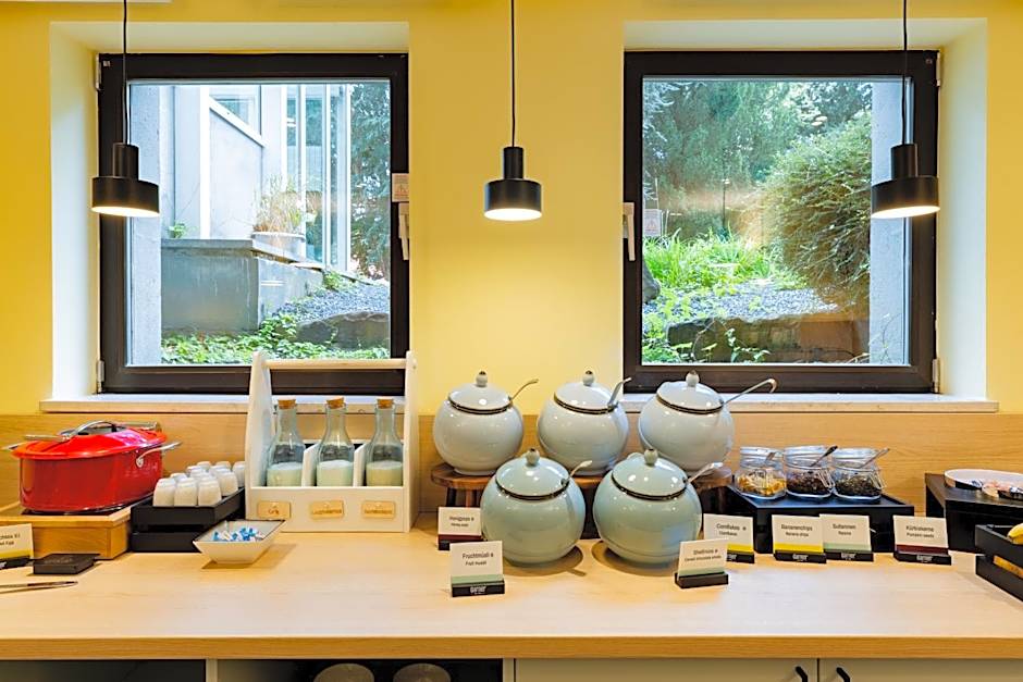 Garner Hotel Cologne East By IHG