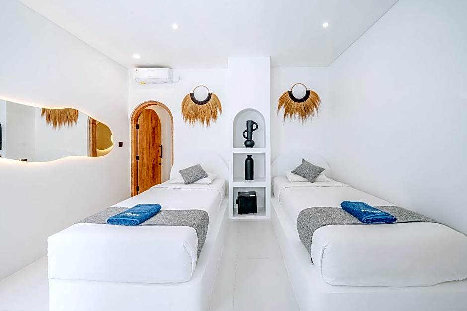 Bombora Surf Camp Hotel