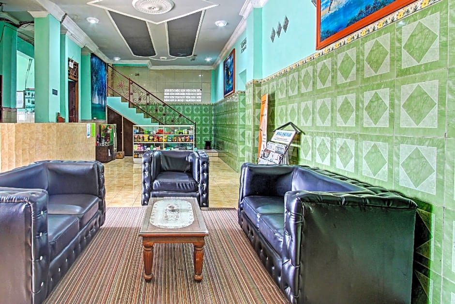 SPOT ON 92445 Mutiara Indah Hotel