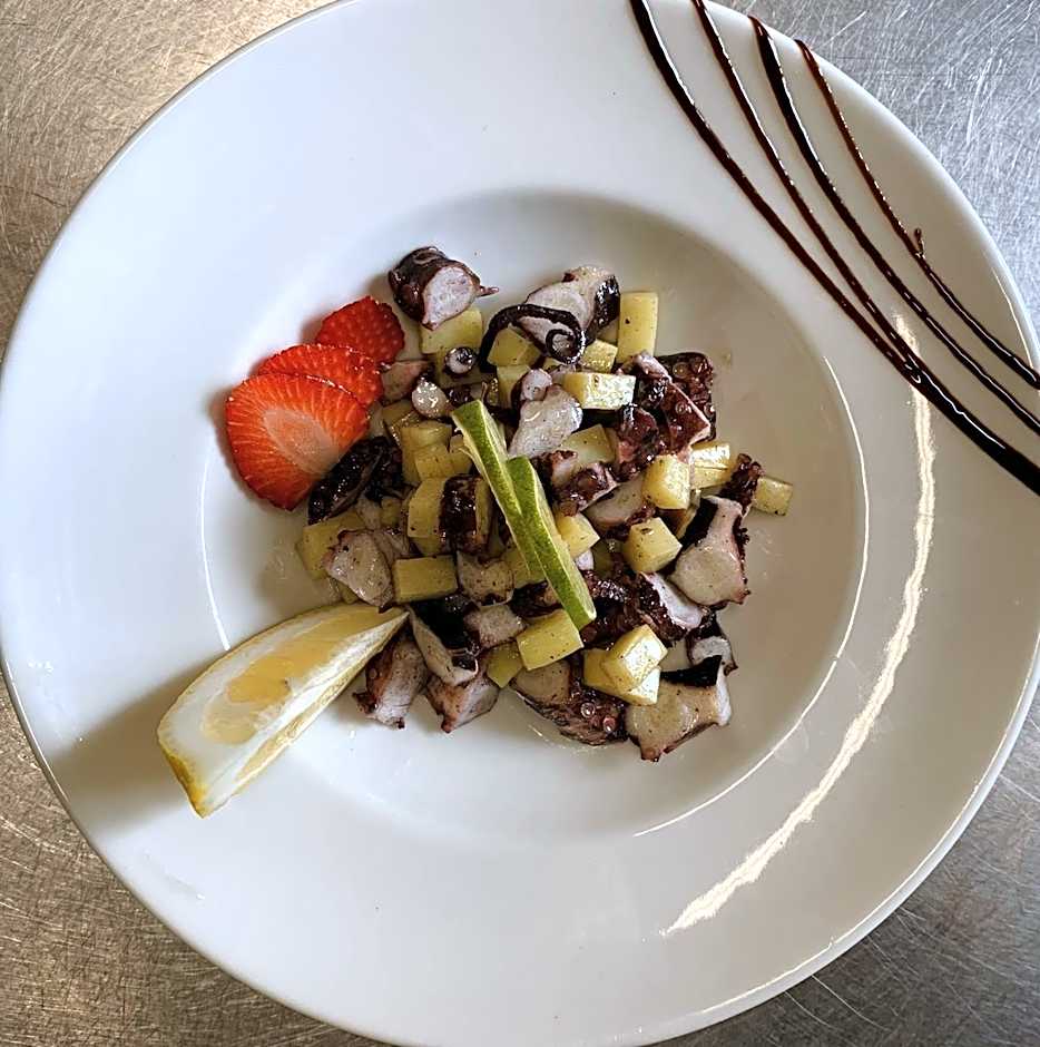 HOTEL MERCURIO SUL MARE - Fish restaurant and private beach