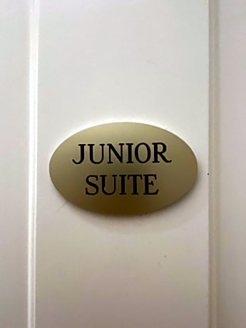 Deluxe Junior Suite