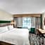 Holiday Inn Express & Suites Hayward By IHG
