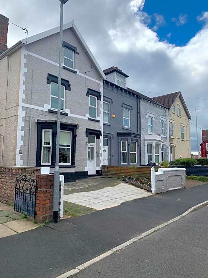 MARLEY MANSIONS APARTMENT - Clarendon