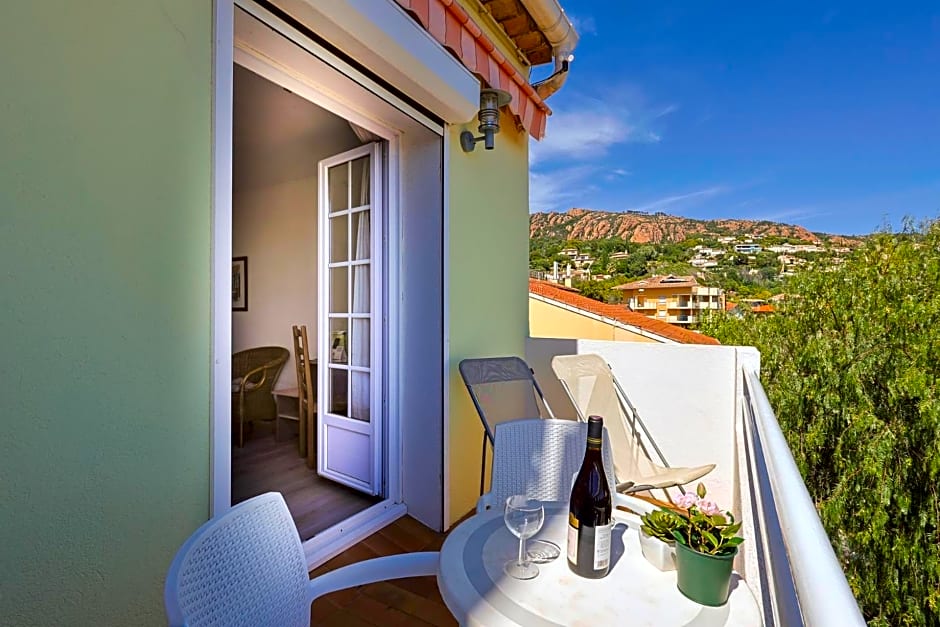 Logis Hotel l'Esterella