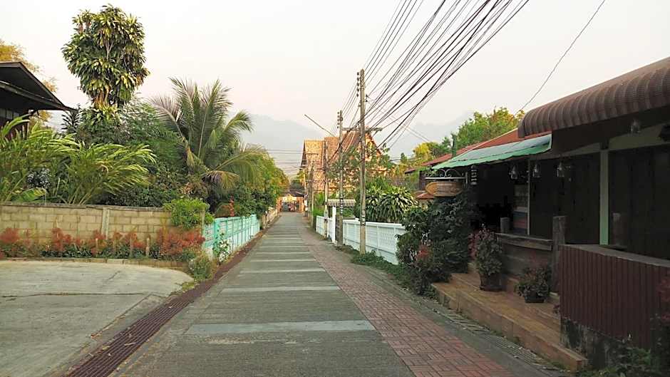 P.L.P Guesthouse - Mae Hong Son