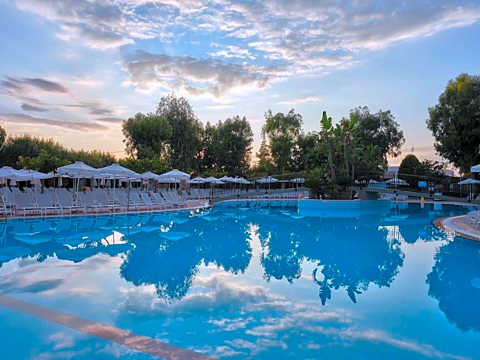 Atlantica Princess Hotel