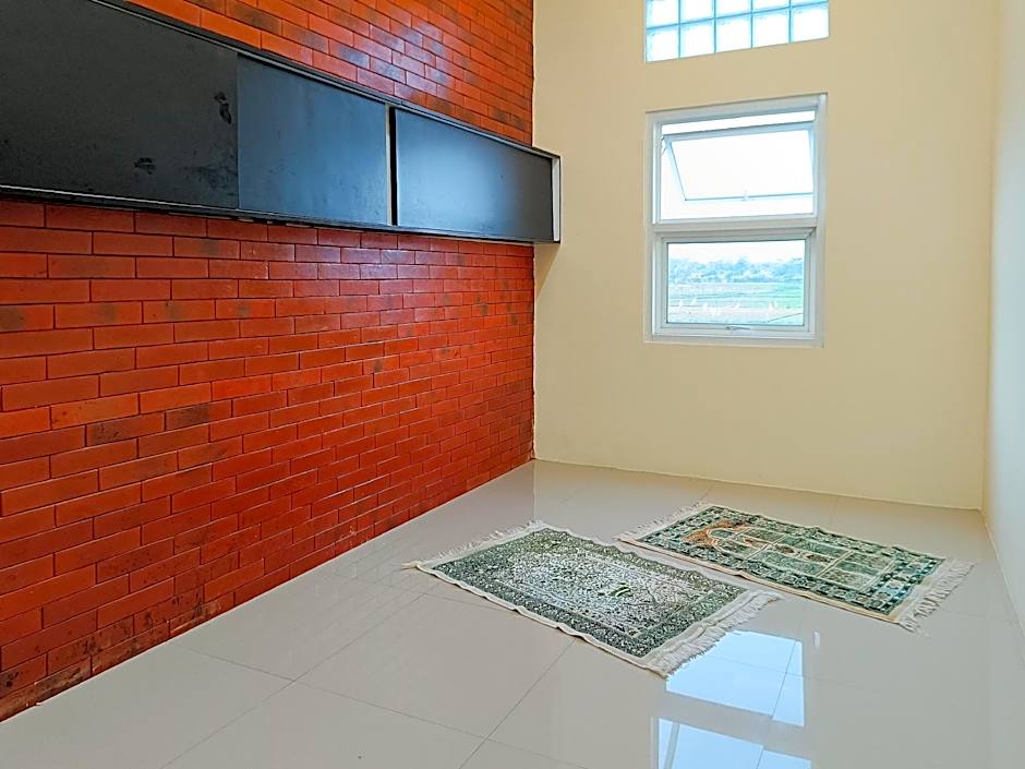 Nawasena Homey Syariah near Bandara Adisucipto 4 Mitra RedDoorz