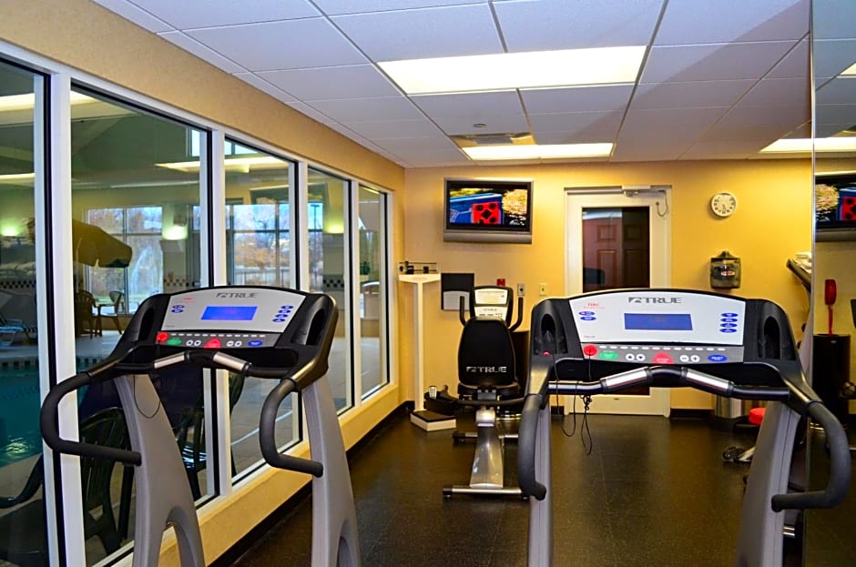 Country Inn & Suites by Radisson, Bentonville South - Rogers, AR