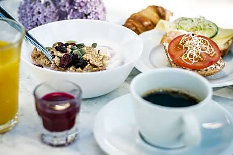 Standard Single Room with Pentry