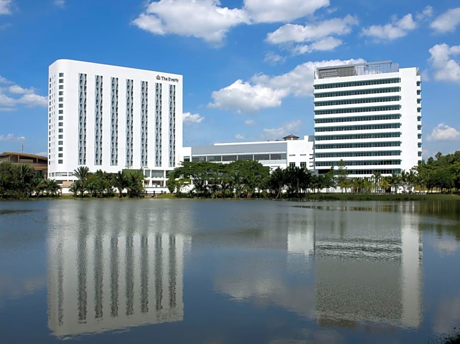 Photo 1 of 50 of The Everly Putrajaya Hotel